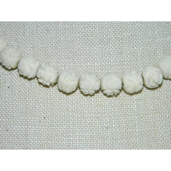 1/20 10k GF Ivory Colored Beaded Carved Celluloid - Picture 2 of 4